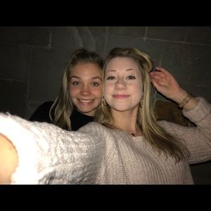 Meet your Posher, Lalauren